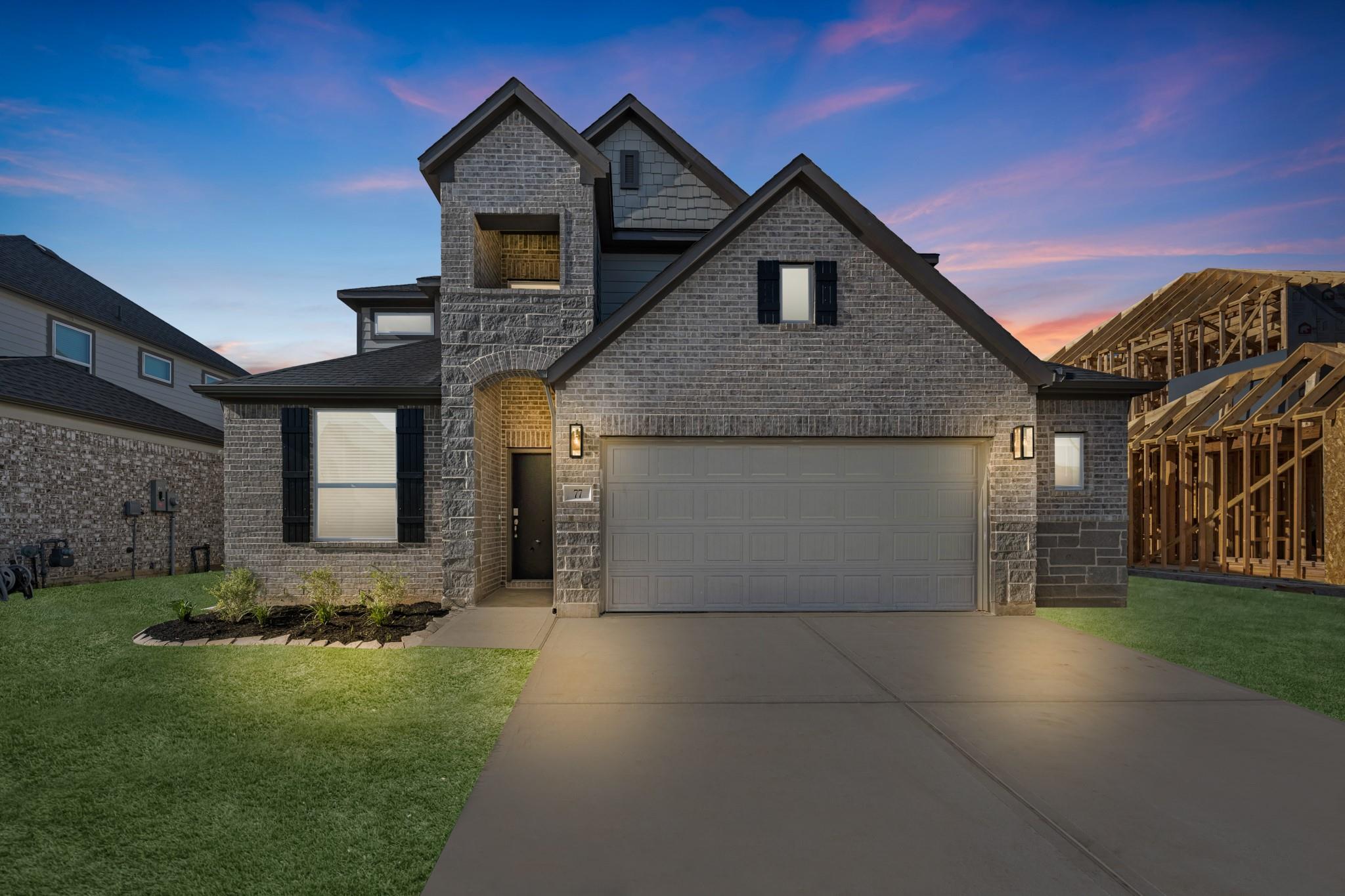 77 Shining Point Dr, Waller, TX 77484