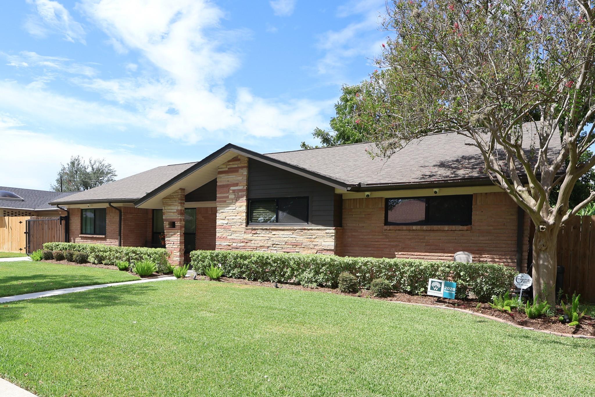 4006 Mischire Dr, Houston, TX 77025 photo