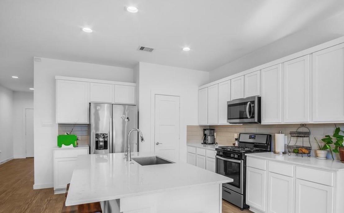 14258 Wonder Lake Ln, Conroe, TX 77384 photo