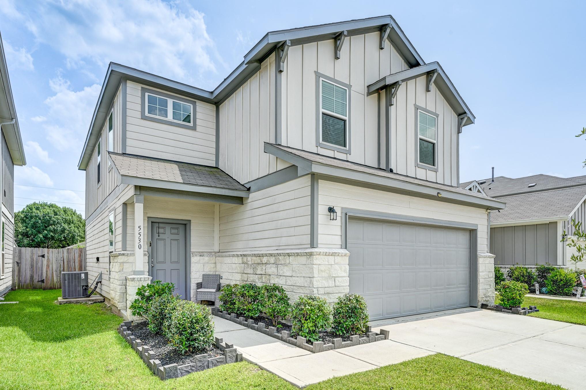 5530 Broad Spruce St, Spring, TX 77373 photo