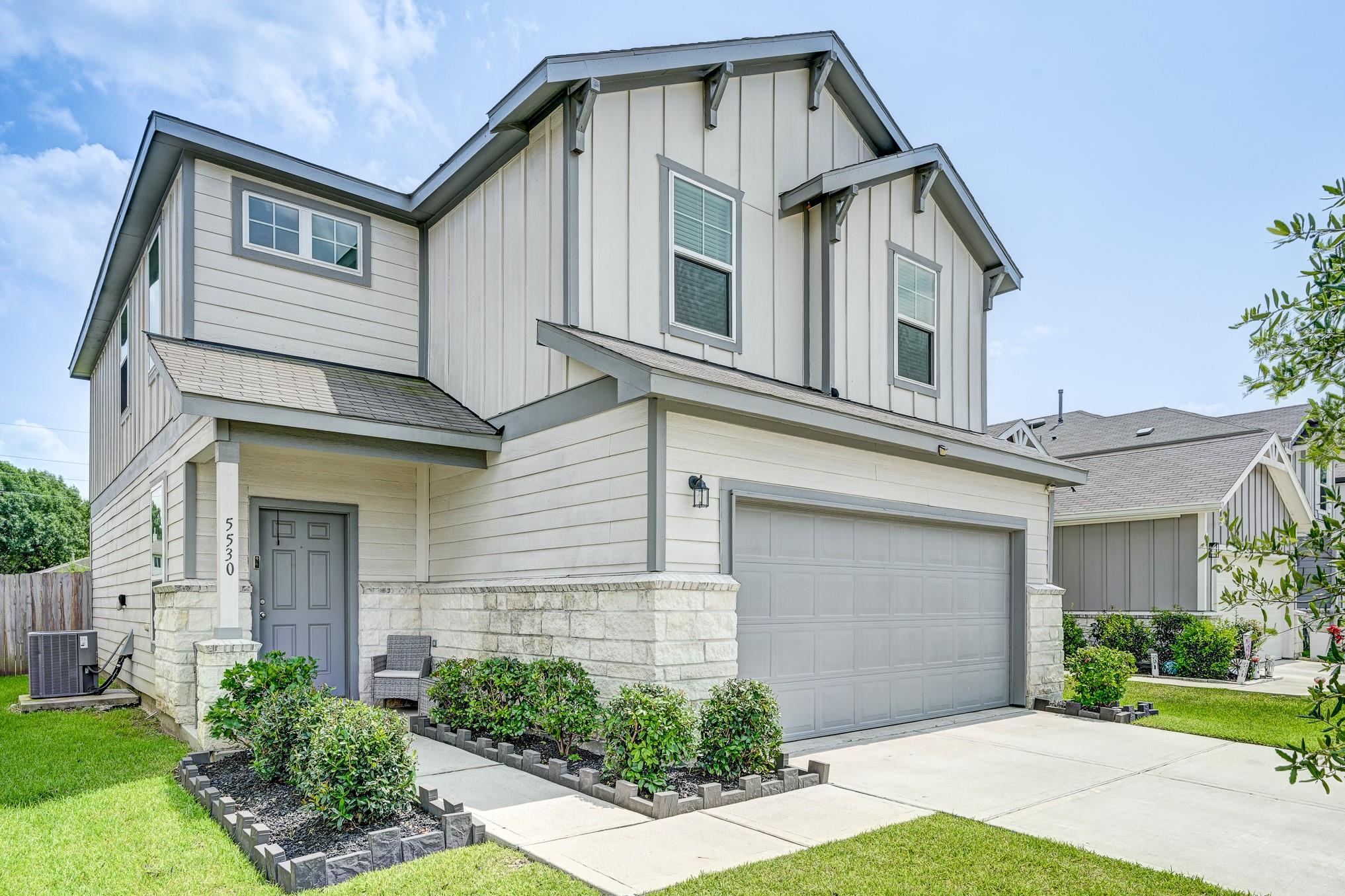 5530 Broad Spruce St, Spring, TX 77373 photo