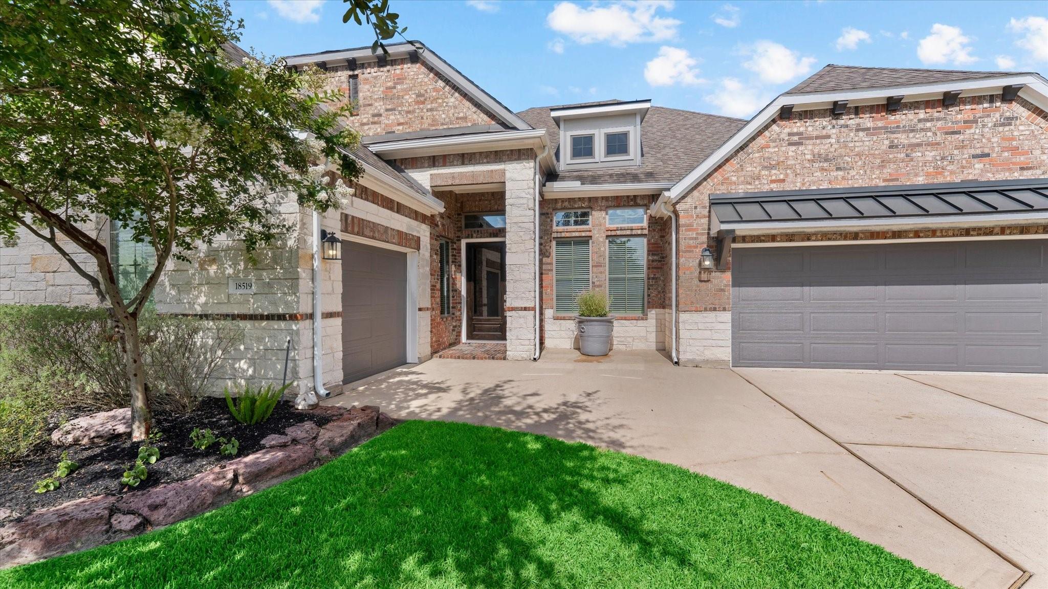 18519 Spellman Ridge Dr, Tomball, TX 77377 photo