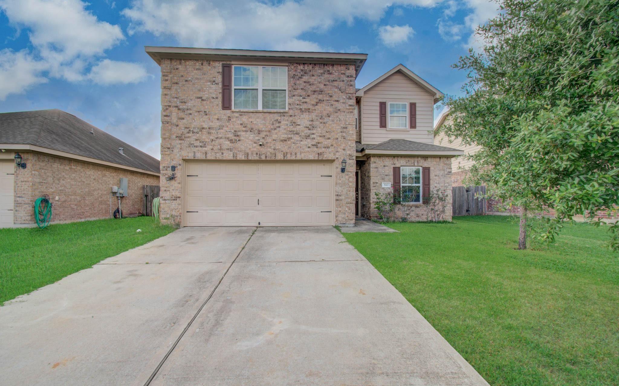 510 Douro Dr, Crosby, TX 77532