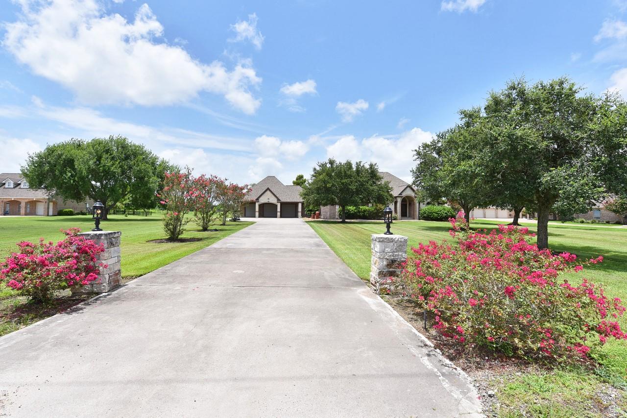 960 Cemetery Rd, Santa Fe, TX 77517 photo