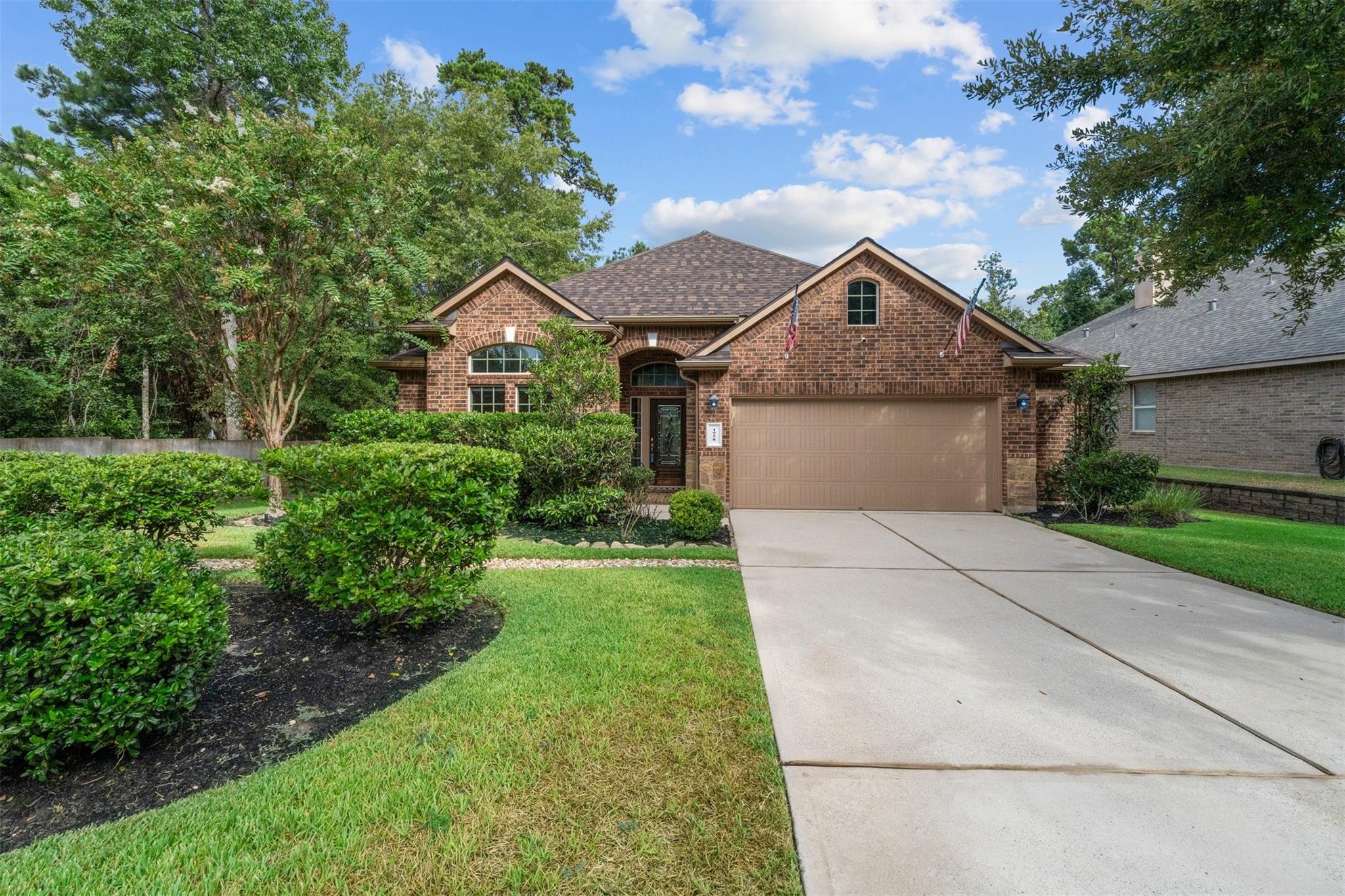 1958 Honey Laurel Dr, Conroe, TX 77304