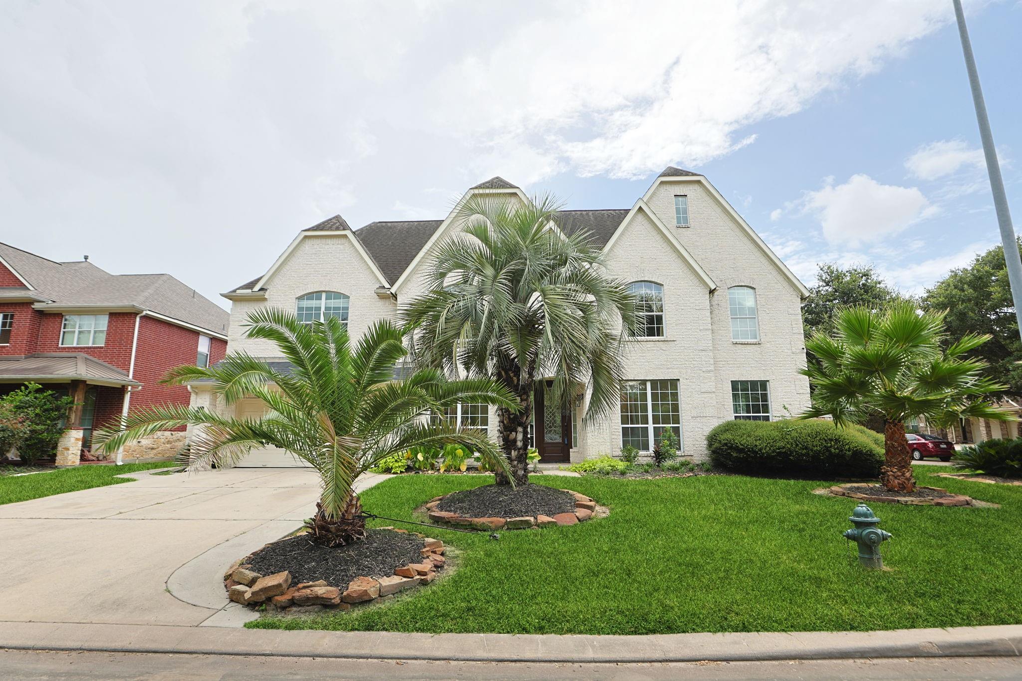 6423 Oakmont Creek Dr, Spring, TX 77379