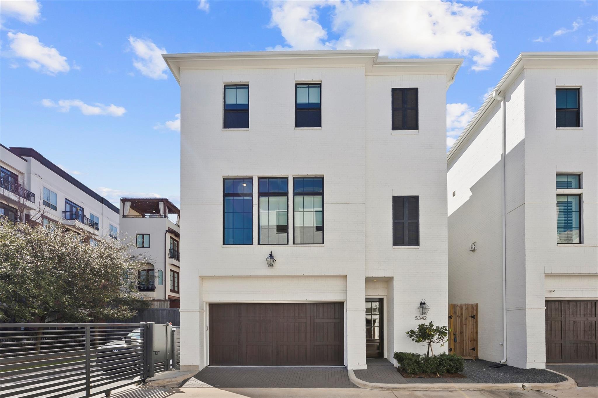 5342 Chandler St, Houston, TX 77007