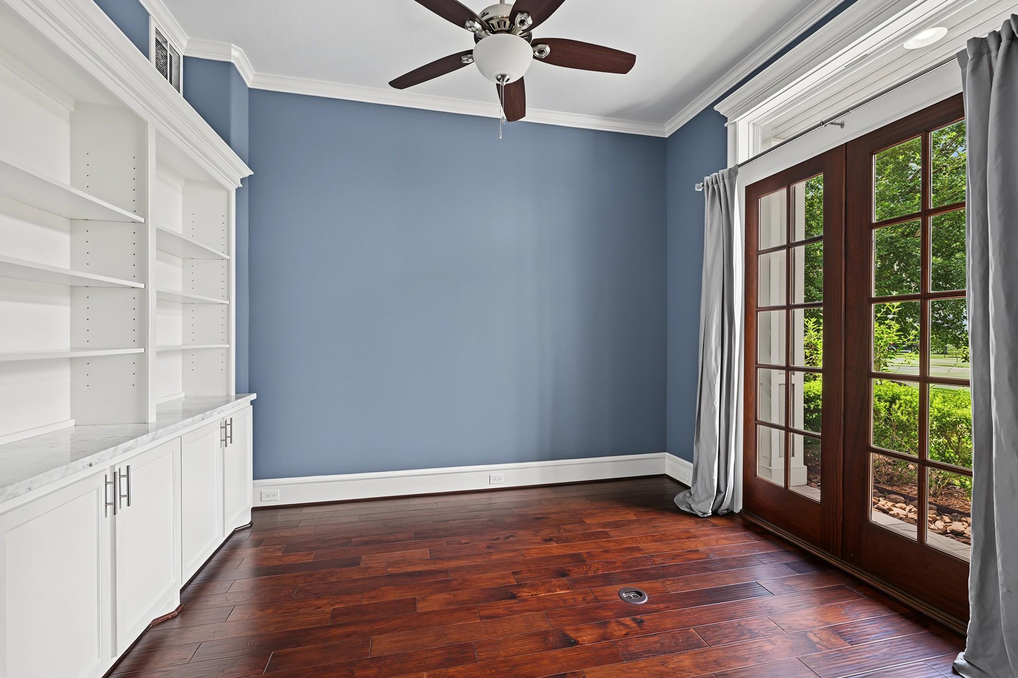 818 W 43 St, Houston, TX 77018 photo