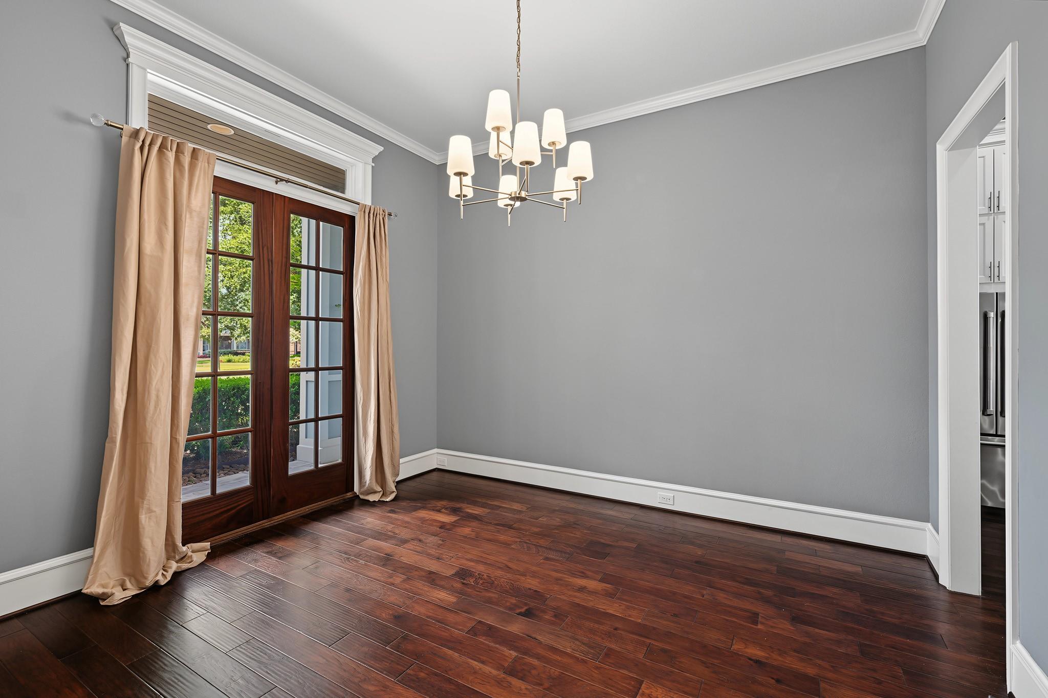 818 W 43 St, Houston, TX 77018 photo