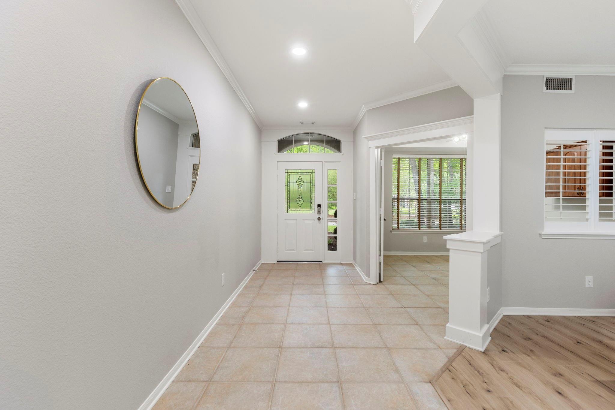 3 S Altwood Cir, The Woodlands, TX 77382 photo
