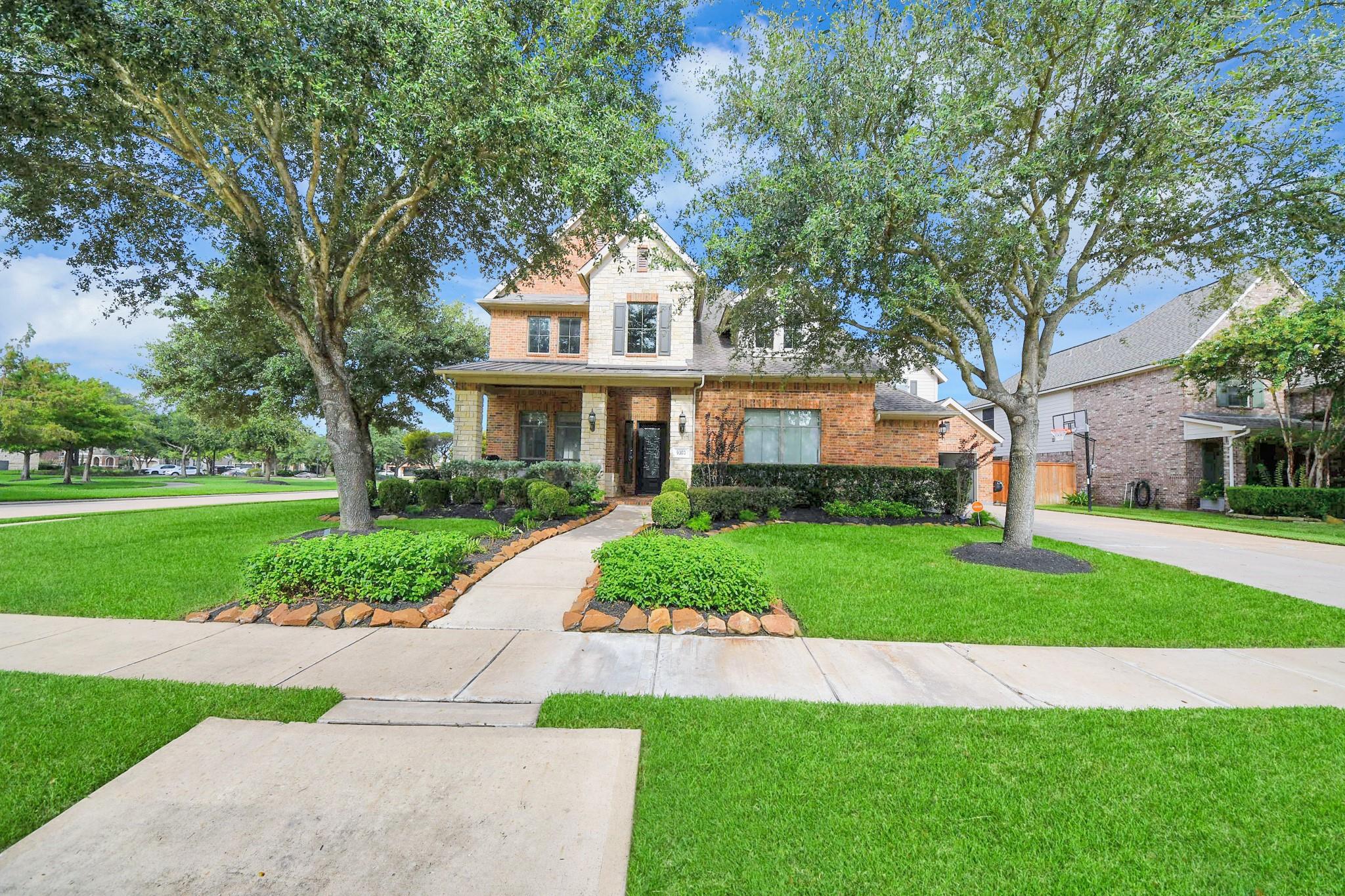 9303 Georgetown Glen Cir, Cypress, TX 77433 photo
