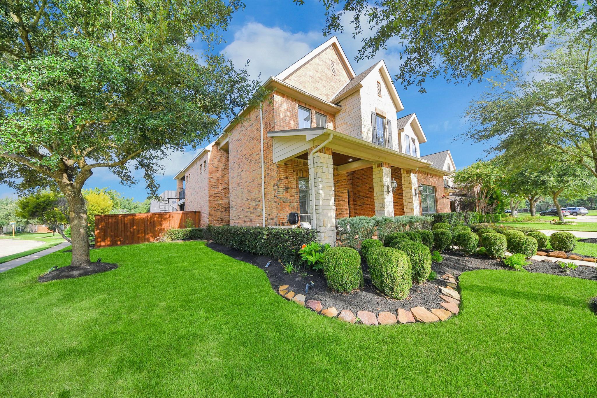 9303 Georgetown Glen Cir, Cypress, TX 77433 photo