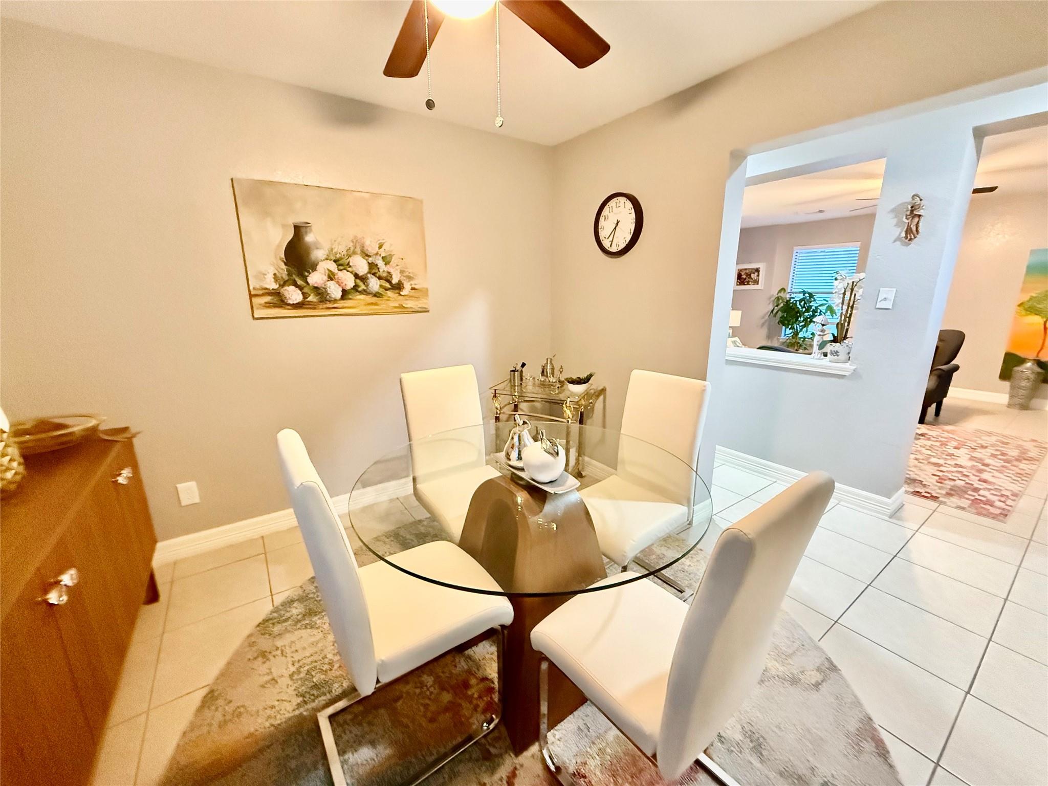 22843 Twisting Pine Dr, Spring, TX 77373 photo