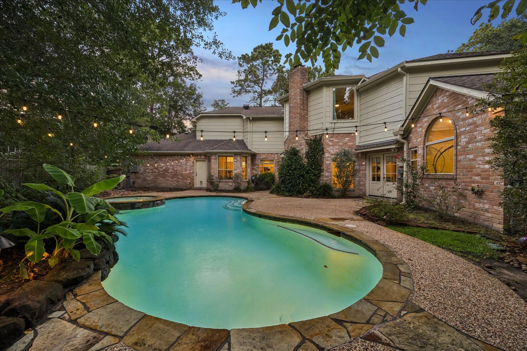 44 Dovewood Pl, The Woodlands, TX 77381 photo