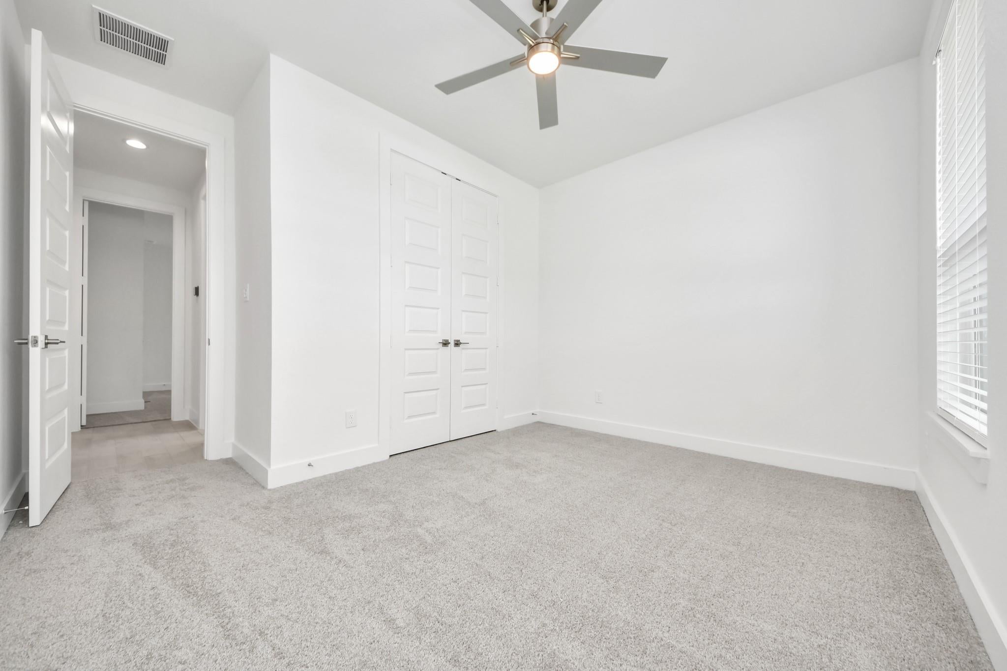 5858 Fox Peak Ln, Richmond, TX 77469 photo