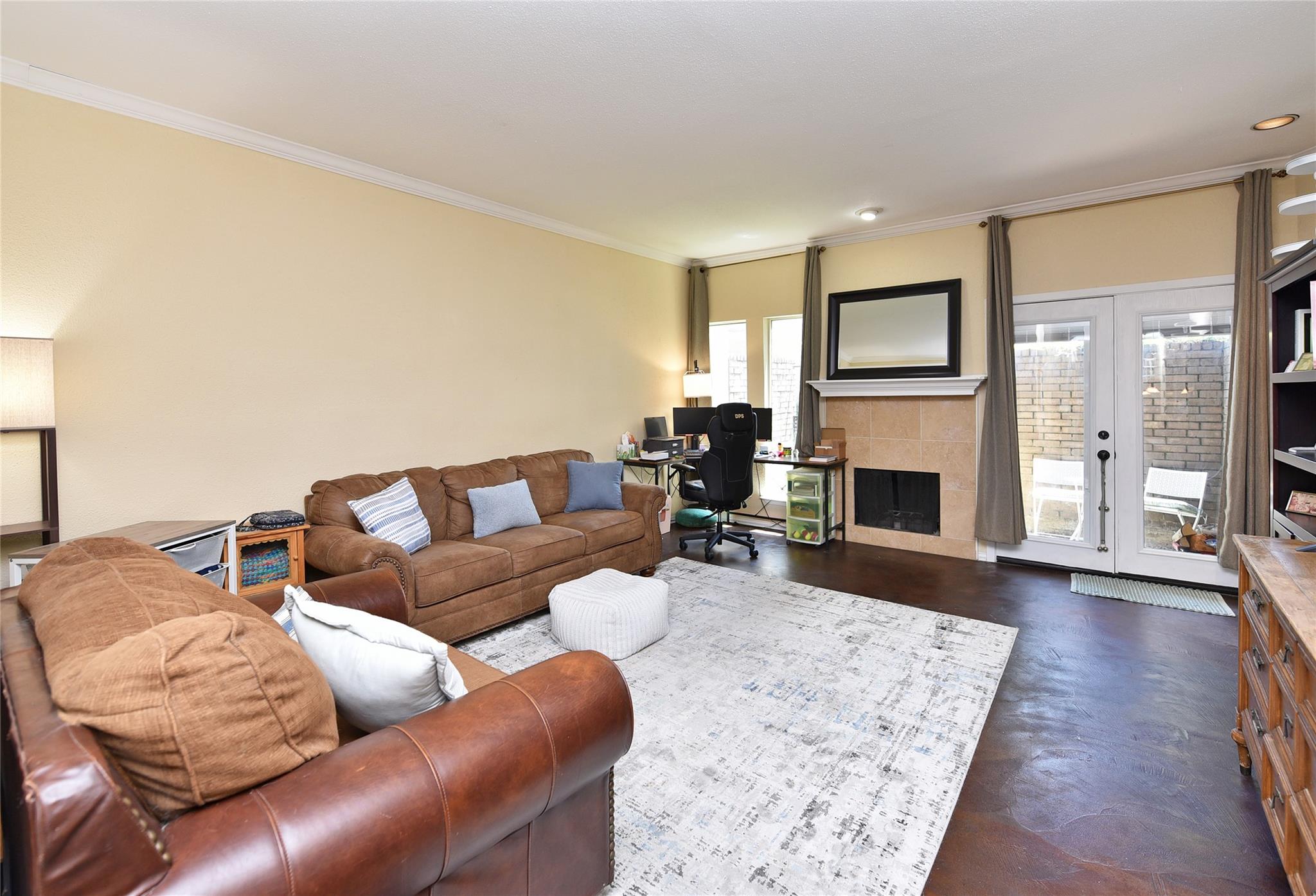 10811 Richmond Ave, Houston, TX 77042