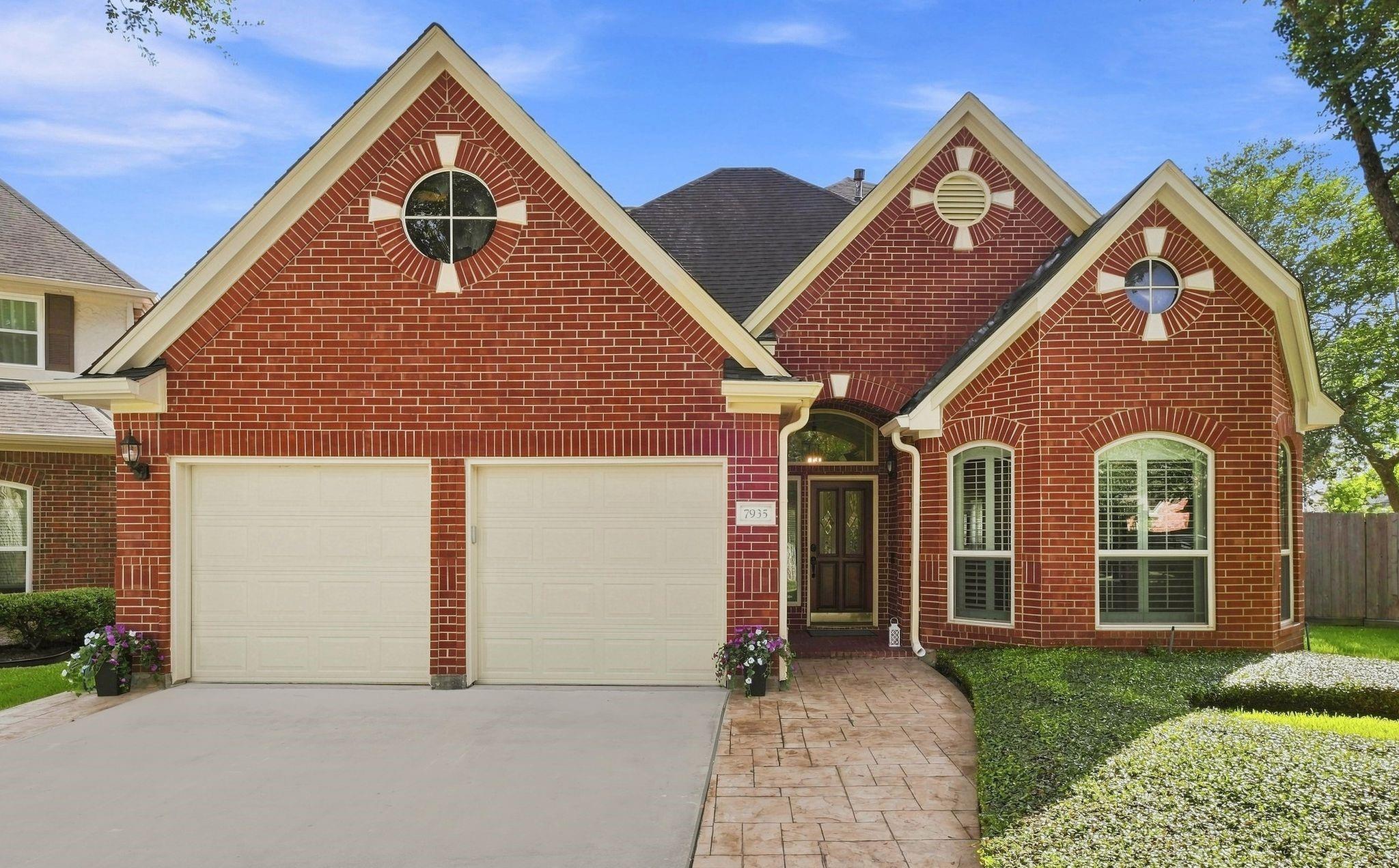 7935 Wellington Ct, Houston, TX 77055