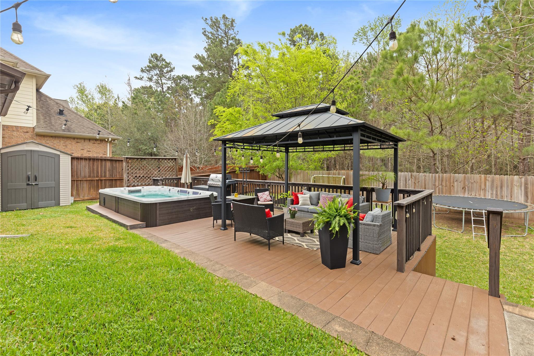 2517 Legacy Meadows Ln, Conroe, TX 77304 photo
