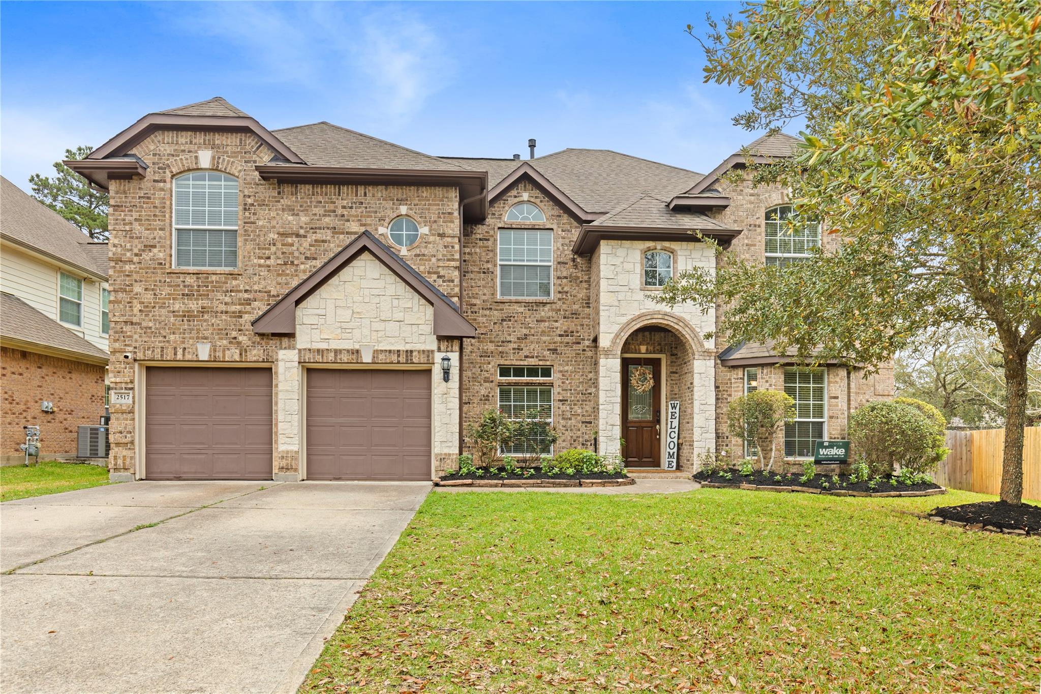 2517 Legacy Meadows Ln, Conroe, TX 77304