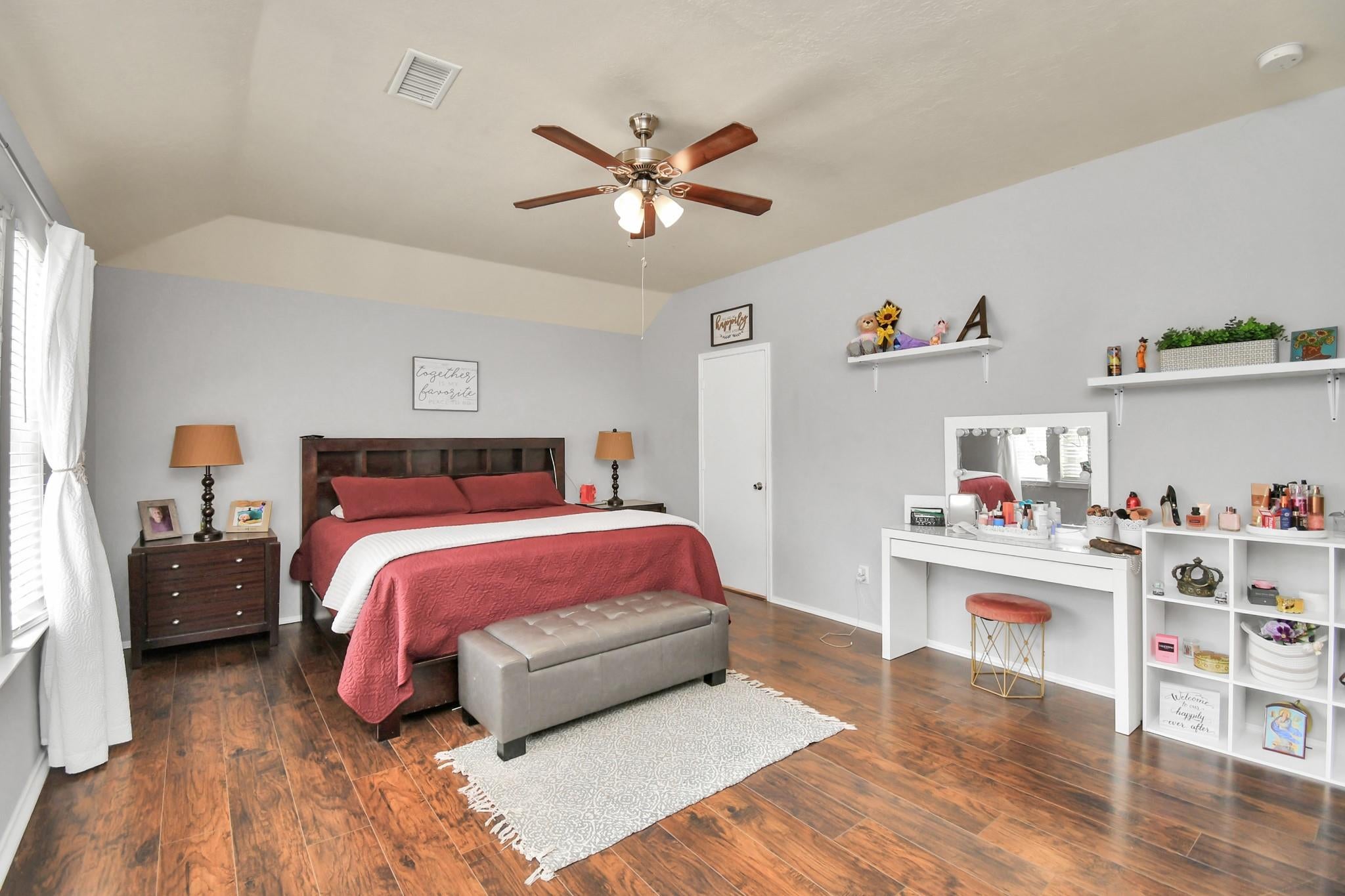 803 N Vista Dr, Houston, TX 77073 photo