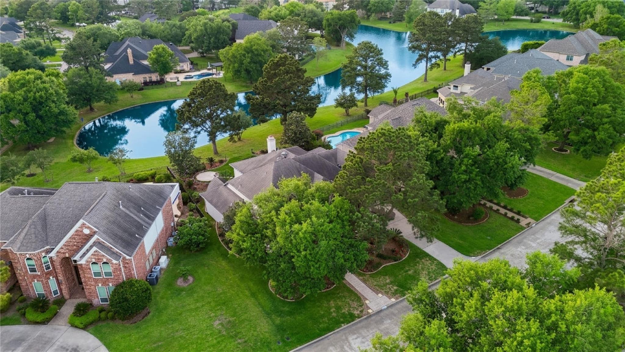 5607 Summer Snow Dr, Houston, TX 77041
