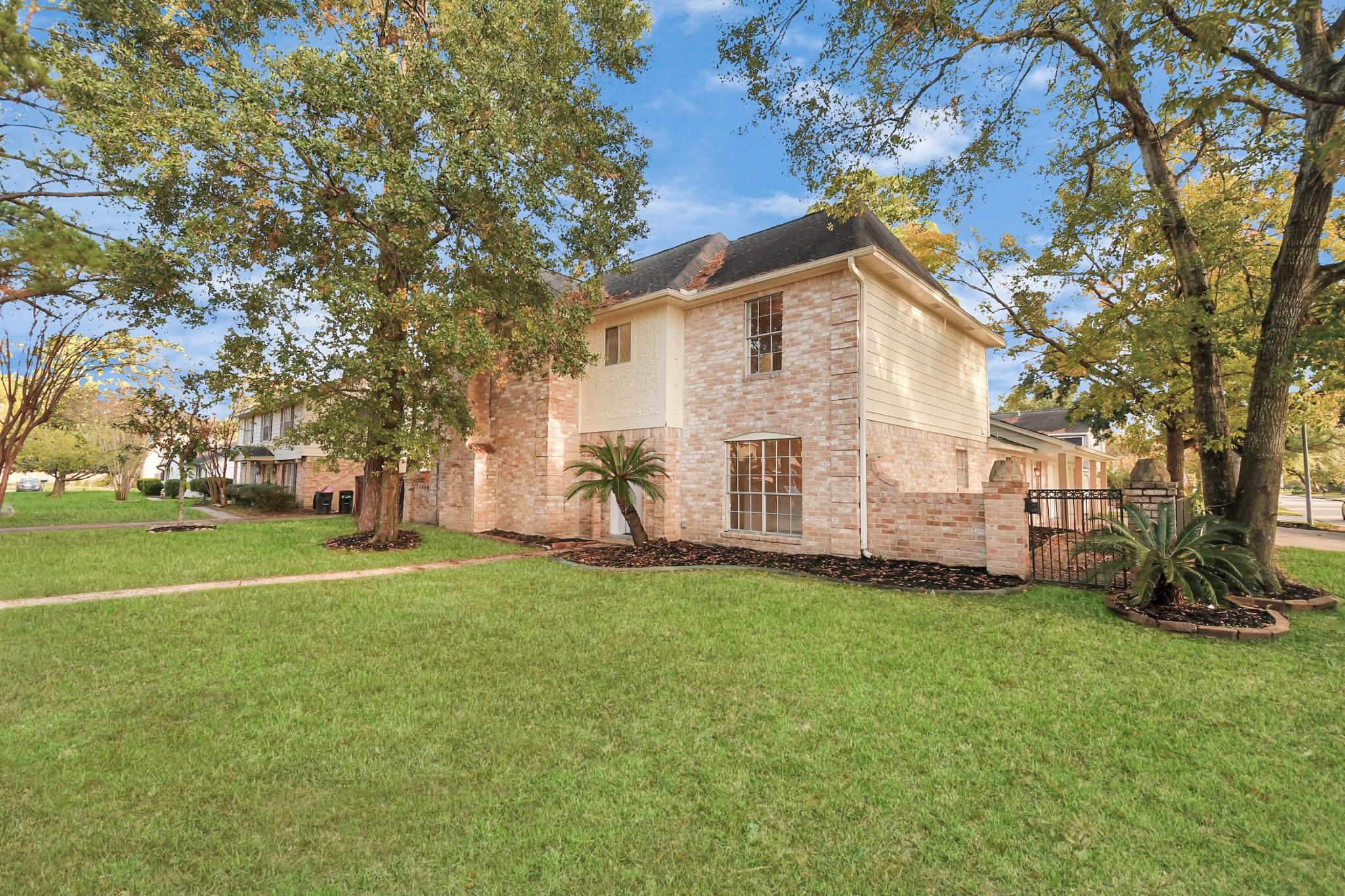 3919 Fernglade Dr, Houston, TX 77068 photo