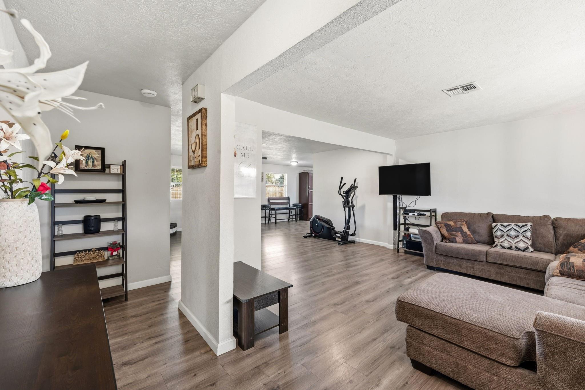 4502 Sage Cir, Baytown, TX 77521 photo