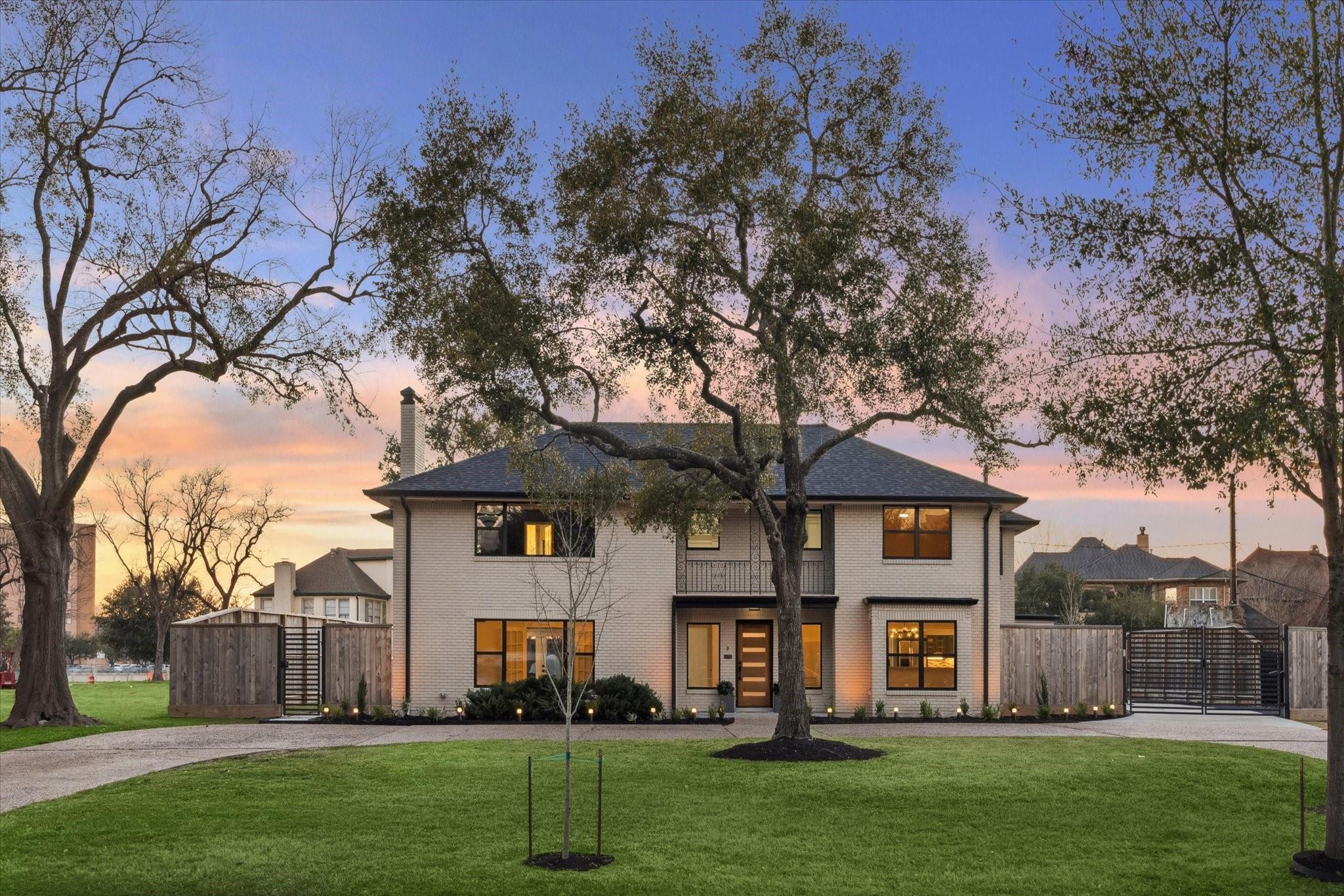 7516 Morningside Dr, Houston, TX 77030 photo
