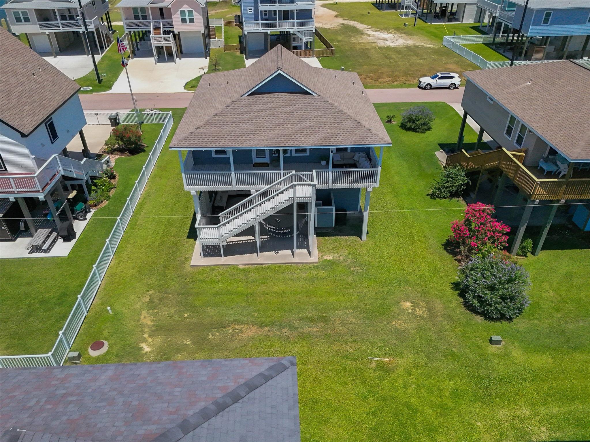 22811 Miramar St, Galveston, TX 77554 photo