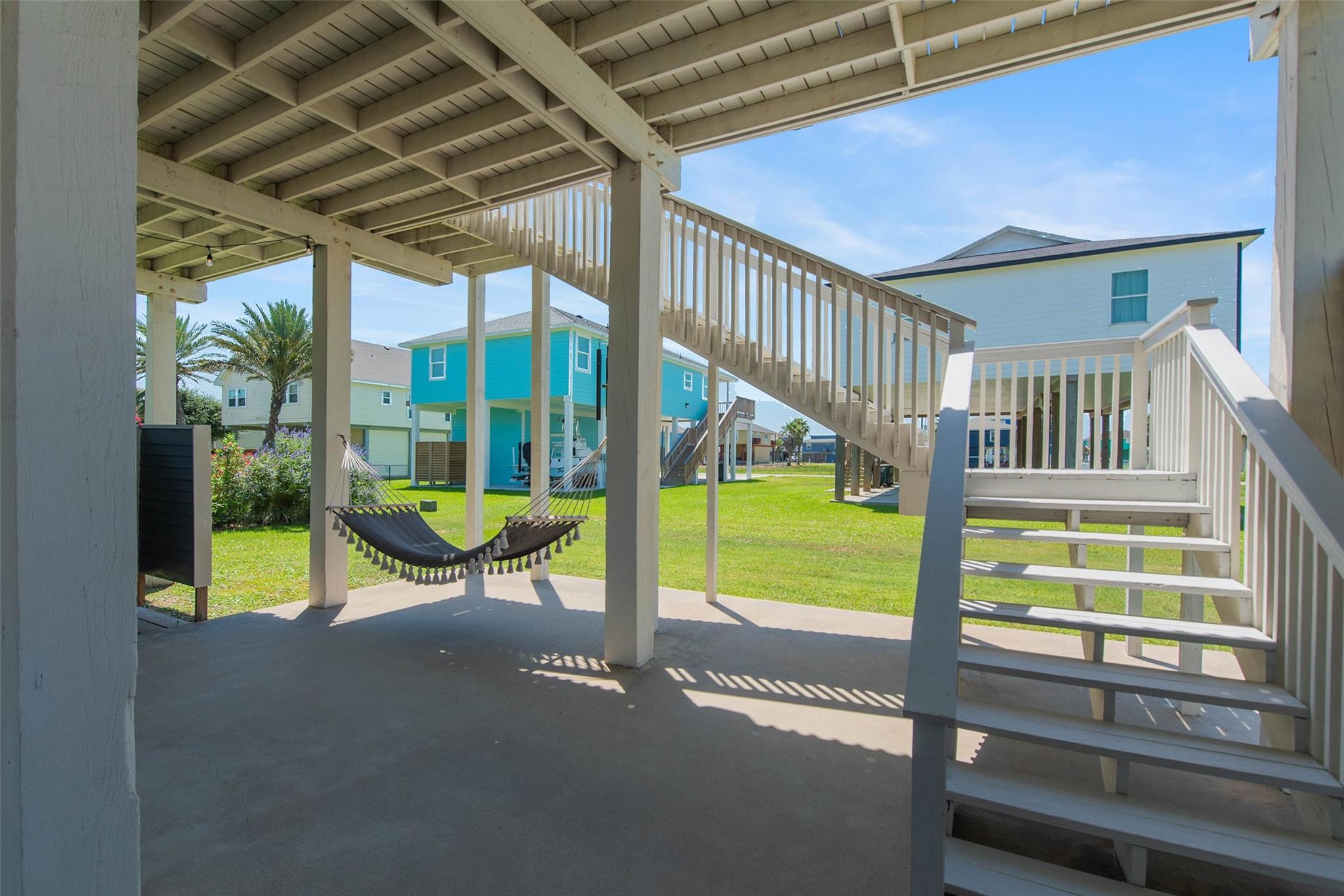 22811 Miramar St, Galveston, TX 77554 photo
