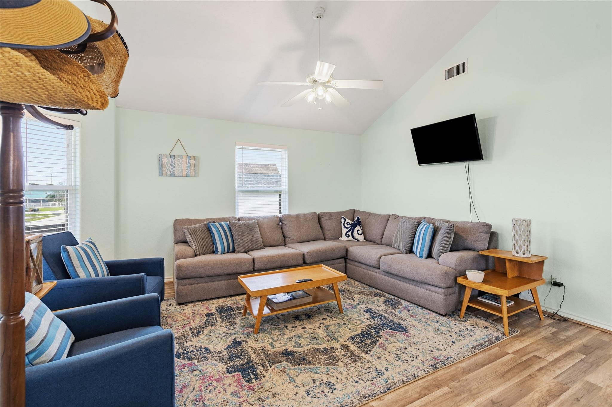 4122 Kent Dr, Galveston, TX 77554 photo