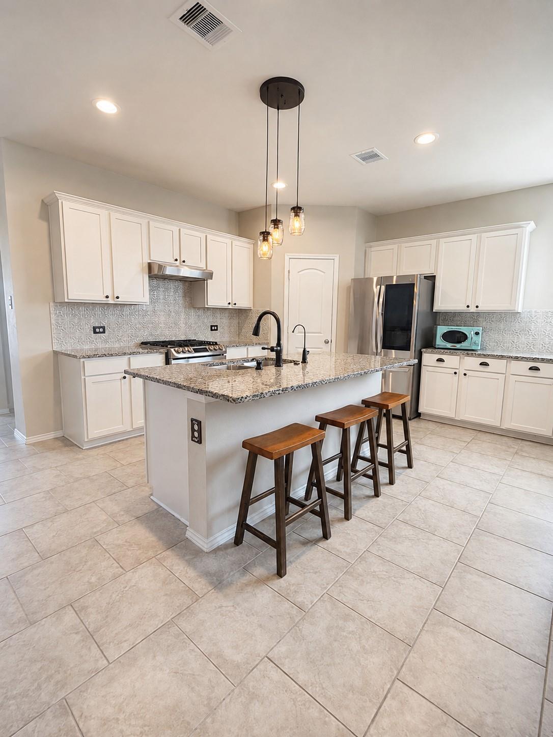 12001 New River Ct, Conroe, TX 77384 photo