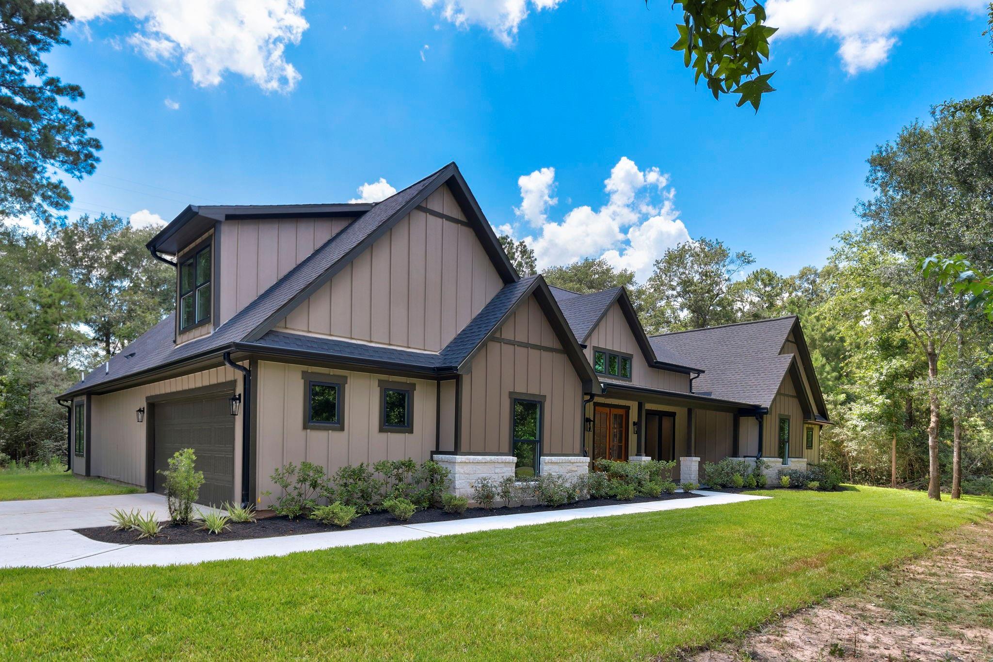 17772 Plantation Dr, Waller, TX 77484