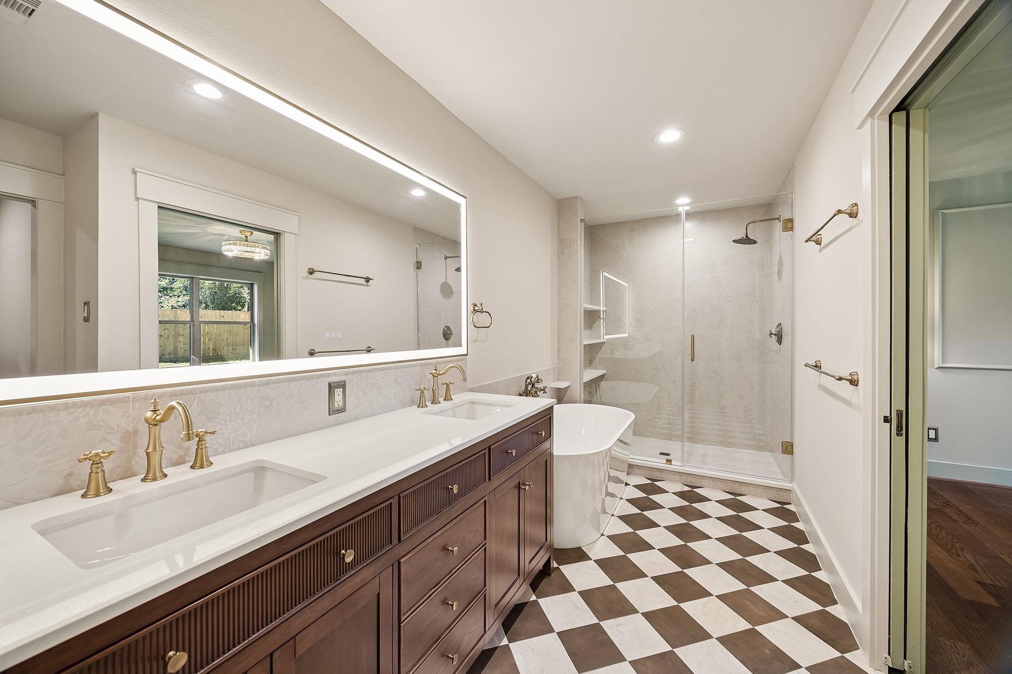 2226 Lamonte Ln, Houston, TX 77018 photo