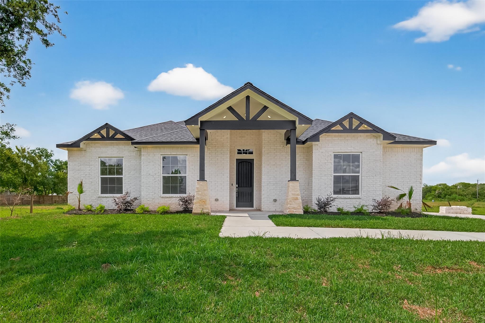 7717 Prairie St, Hitchcock, TX 77563 photo
