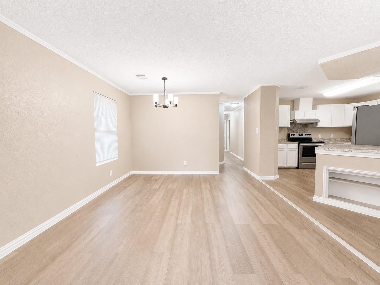 7902 Bowen St, Houston, TX 77051 photo