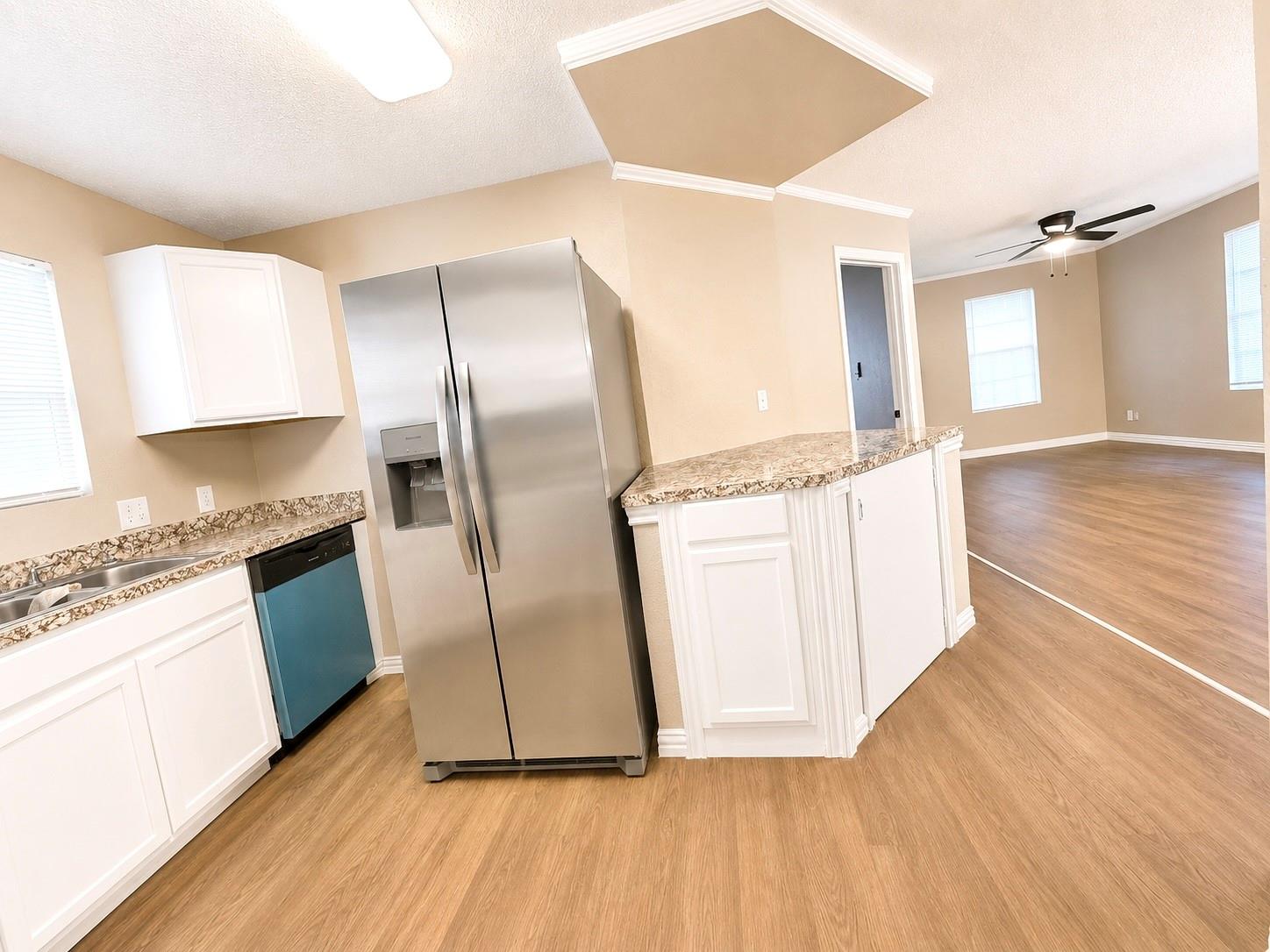 7902 Bowen St, Houston, TX 77051 photo