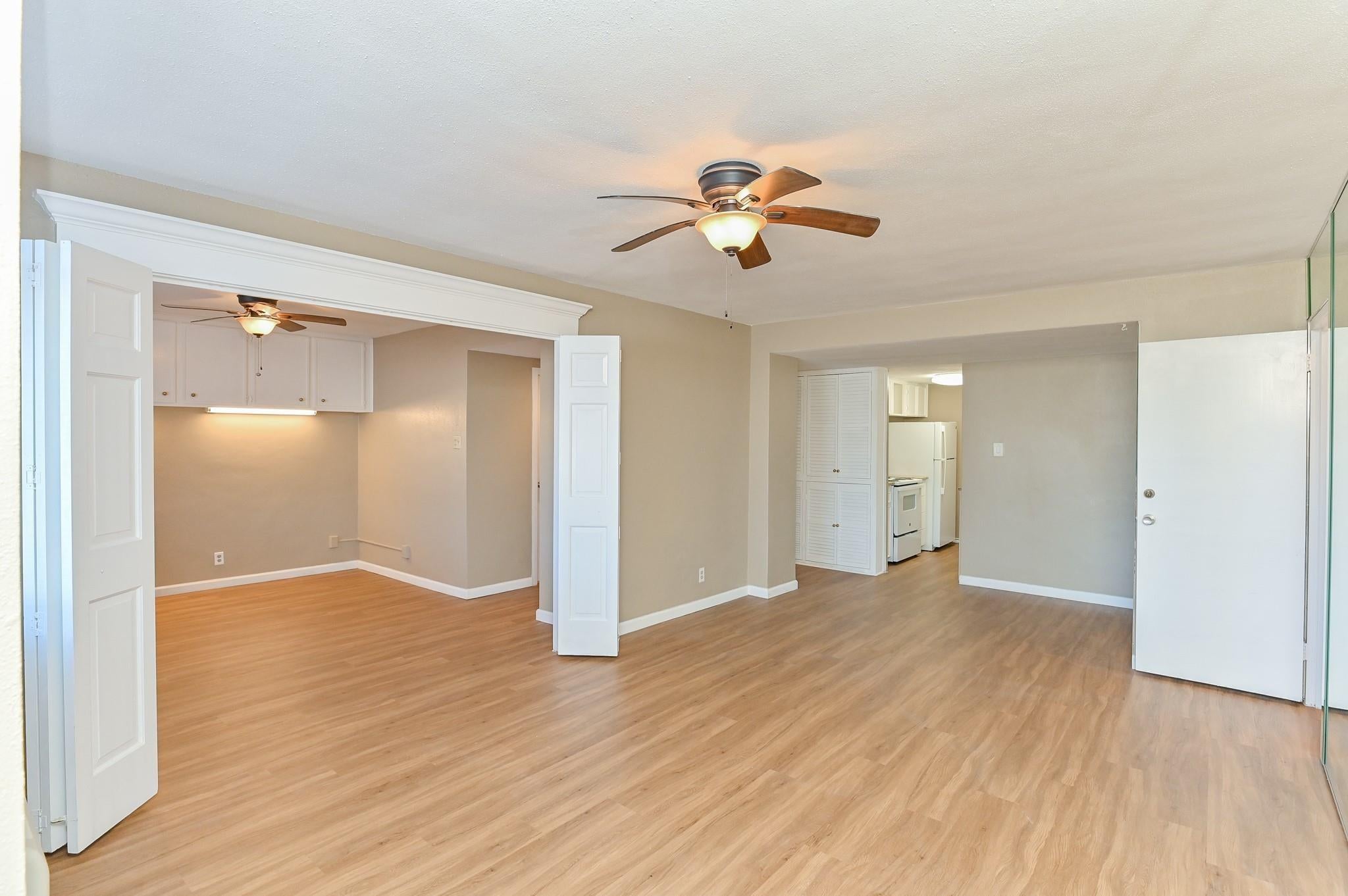 7520 Hornwood Dr #201 W, Houston, TX 77036 photo