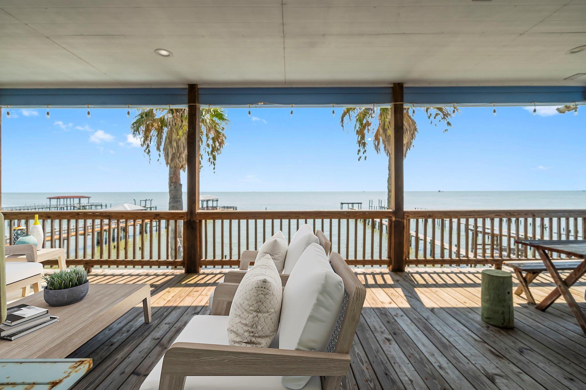 427 2 St, San Leon, TX 77539