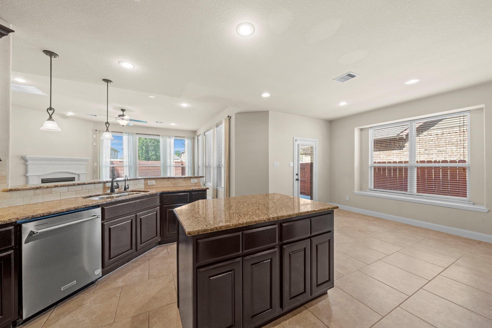 16902 Cook Landing Dr, Richmond, TX 77407 photo