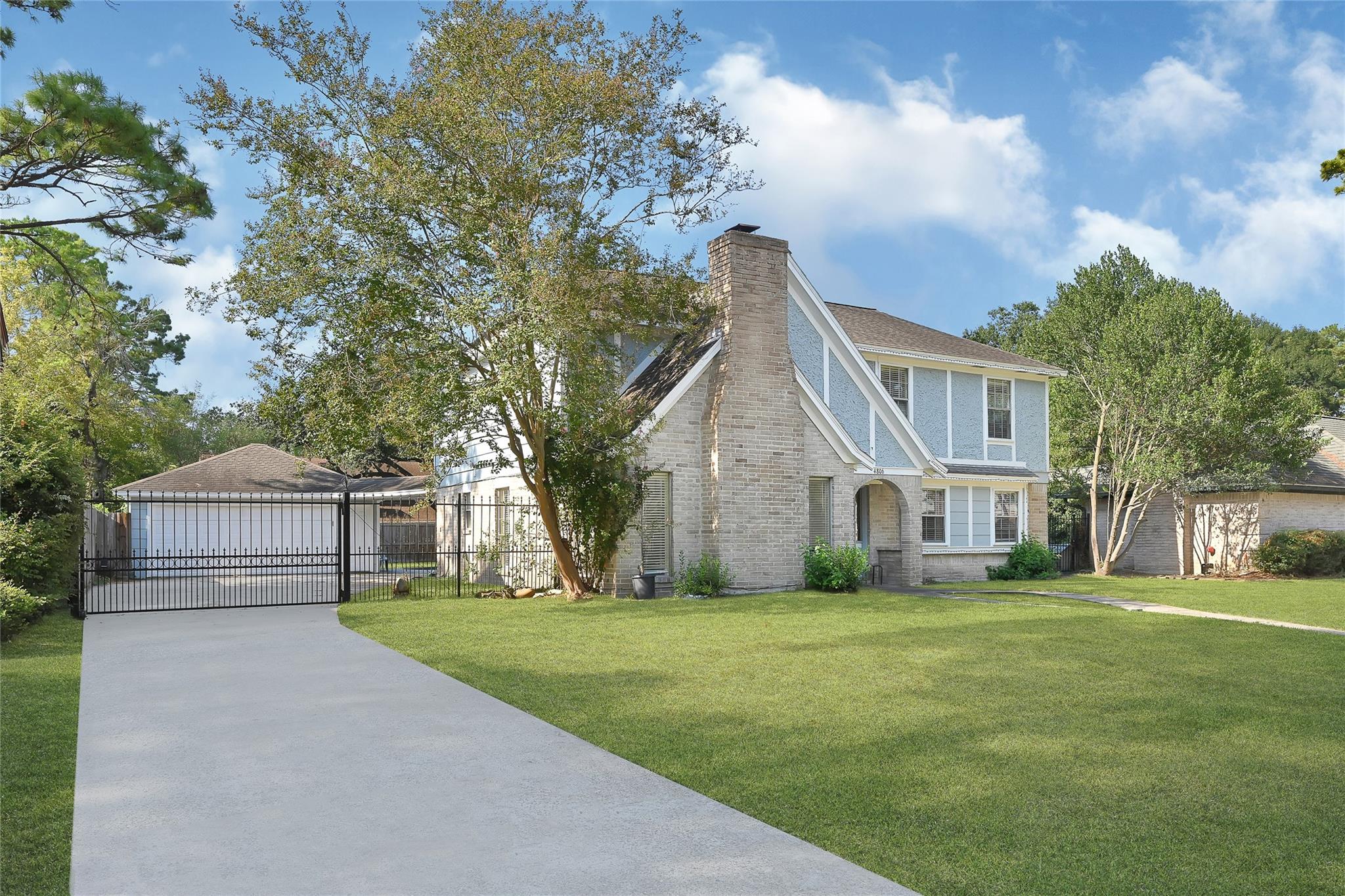 4806 Charade Dr, Houston, TX 77066 photo