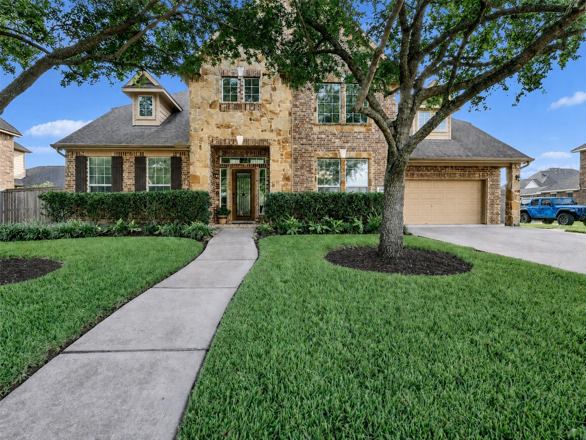 2557 Estrada Dr, League City, TX 77573 photo