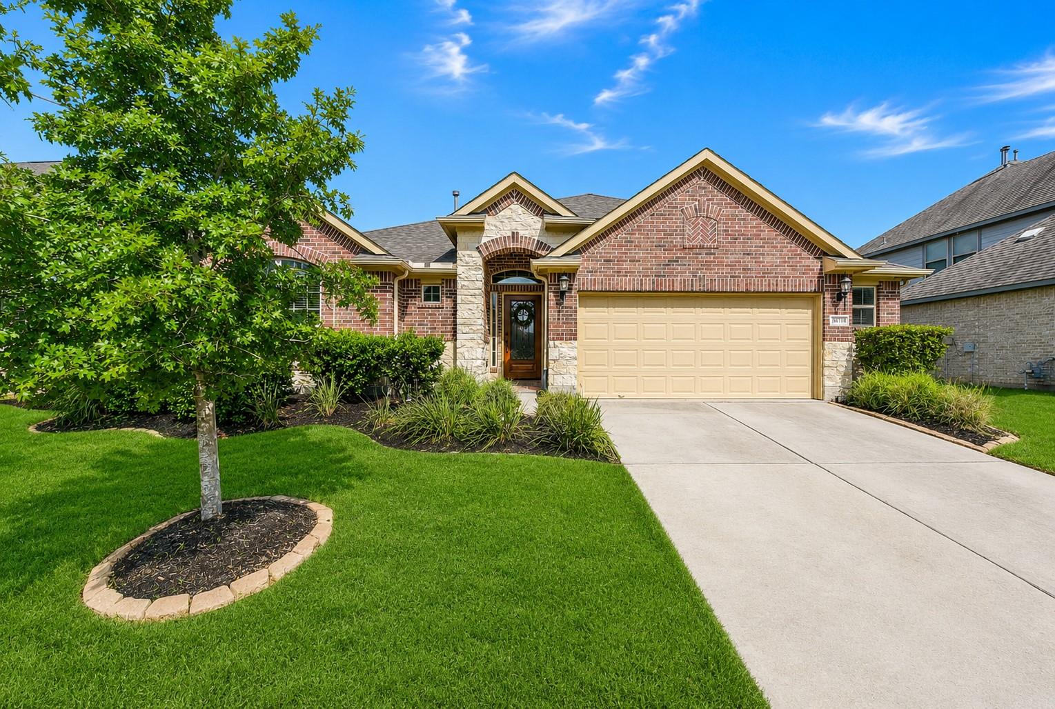 16718 Lake Limestone Ln, Houston, TX 77044 photo