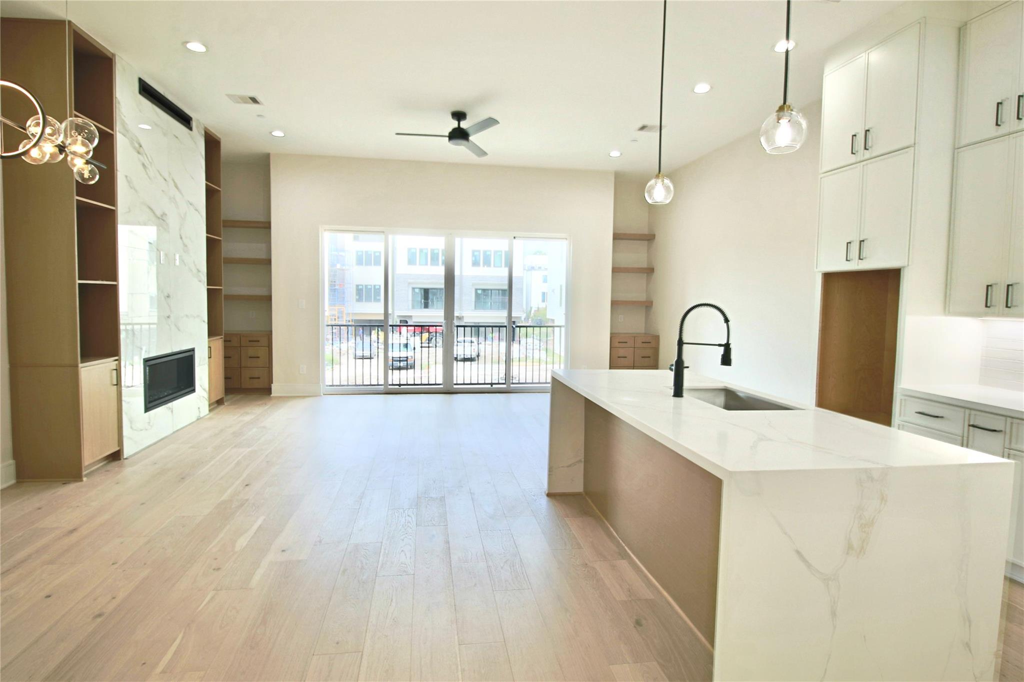 5823 Winsome Ln, Houston, TX 77057