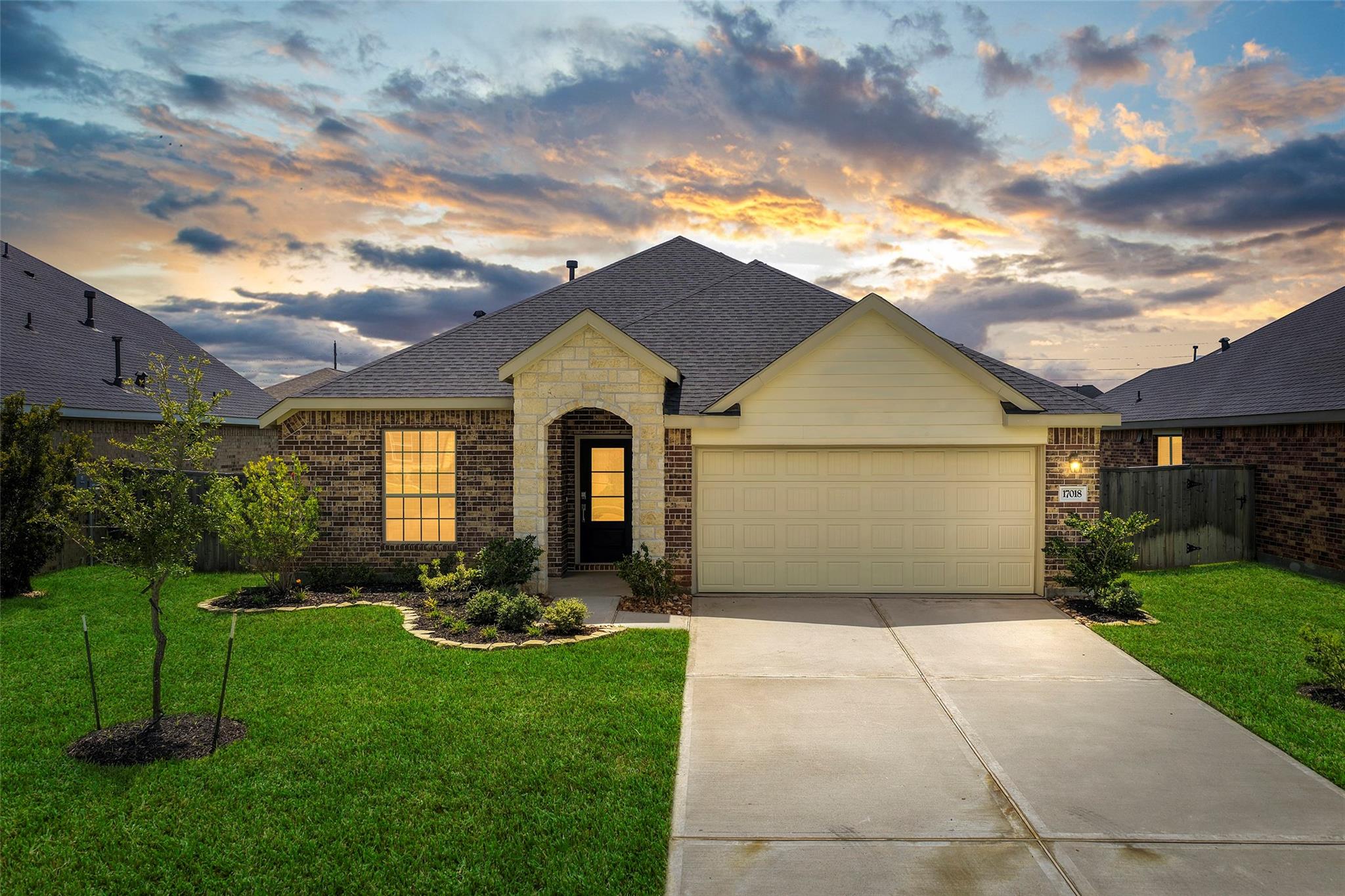 17018 Plover Rock Trl, Hockley, TX 77447