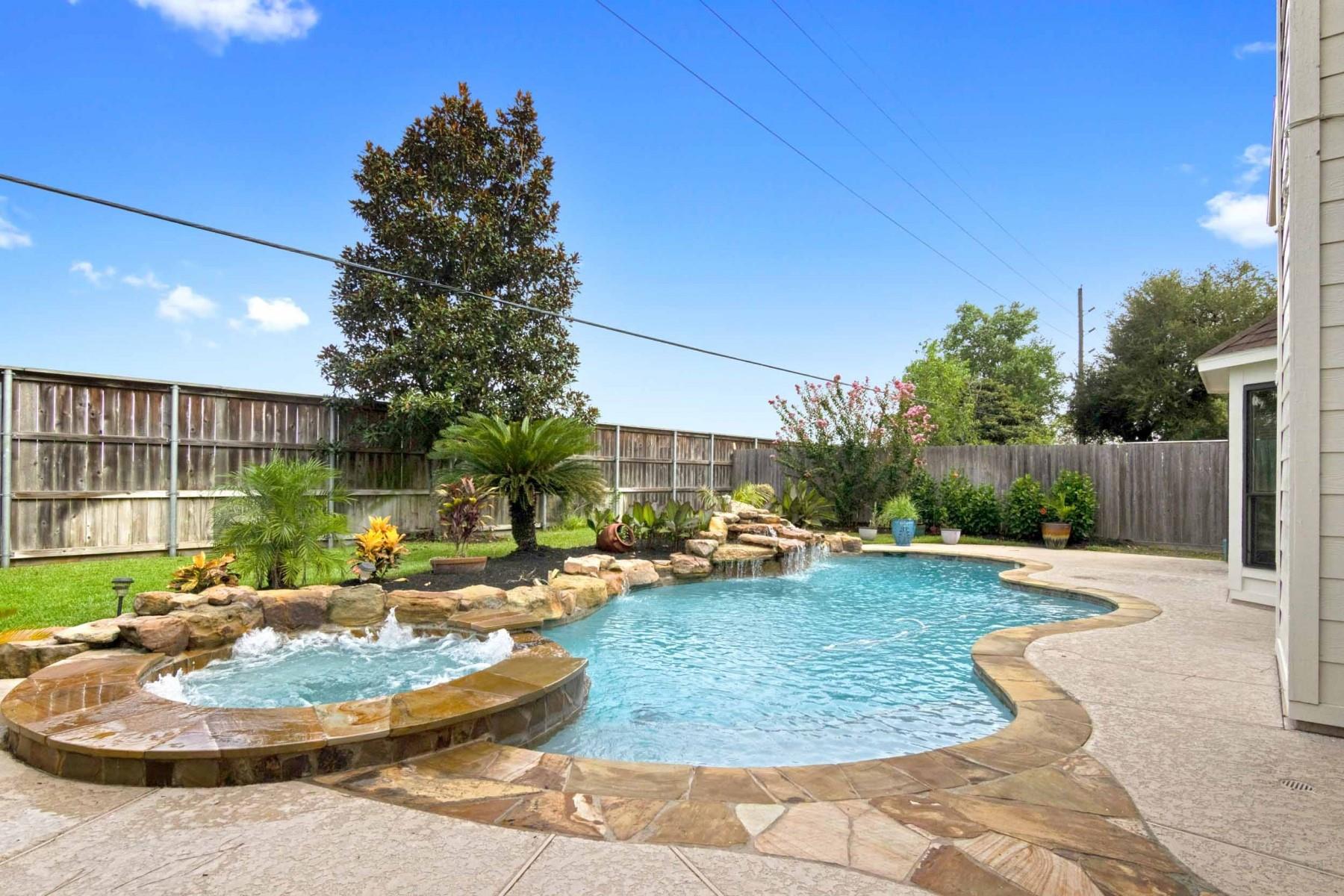 7919 Moncur Dr, Houston, TX 77095 photo