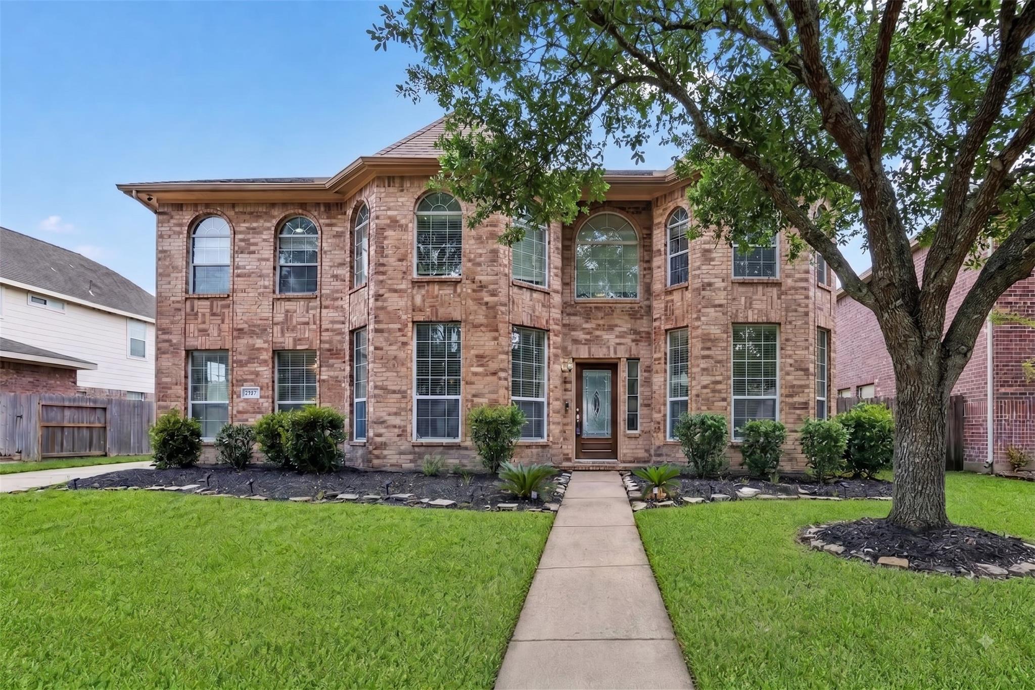 27011 Rockwood Park Ln, Cypress, TX 77433