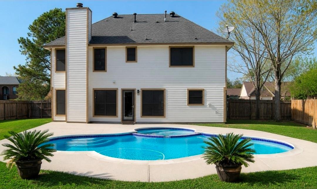 3814 Misty Ridge Dr, Humble, TX 77396