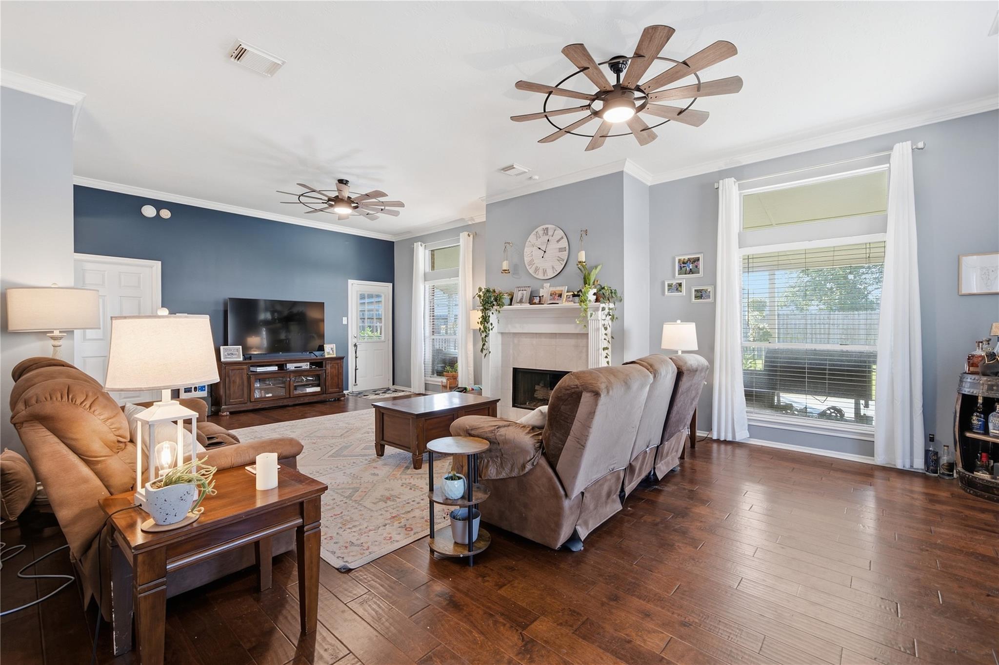 405 Regency Ct, Friendswood, TX 77546 photo