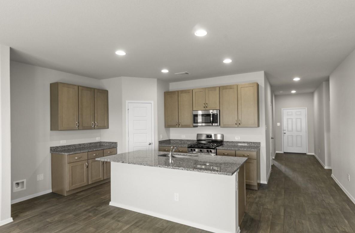 4618 Coral Bean St, Pinehurst, TX 77362 photo